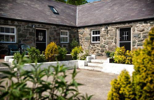 RB Contractor Stays - Dderwen - Photo 1