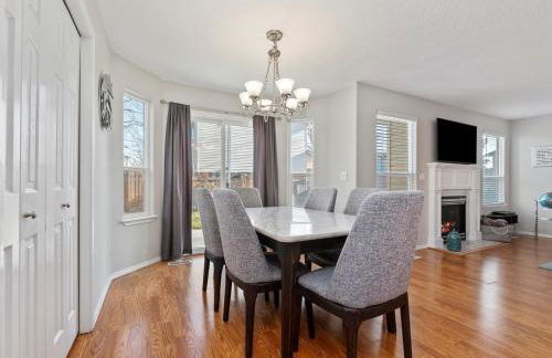 Urban Escape Steps to Downtown - Photo 10