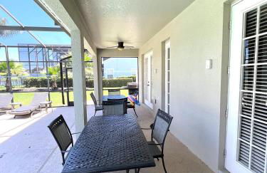 Magical Lakeview 4 Master Suites Pool Hot Tub BBQ Home Theater 2 Miles Disney - Foto 36