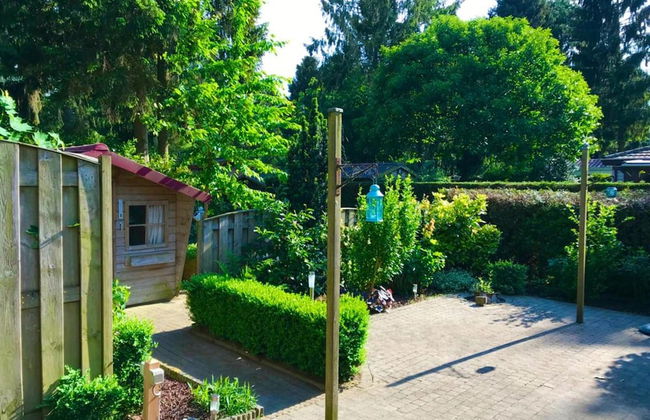 Chalet in Veluwe Near De Grote Ark - Photo 20