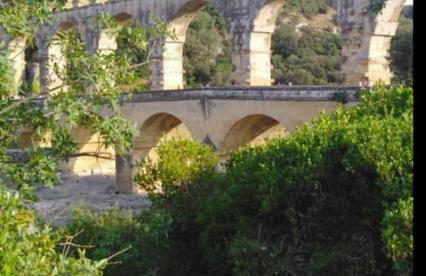 Meublé pont du Gard 4 personnes - Foto 1