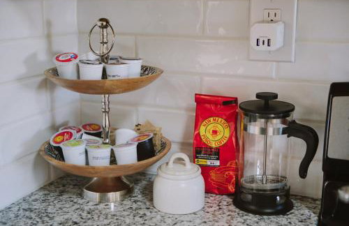 The White House, A Unique ABQ Stay in Central Location near Uptown - Foto 20