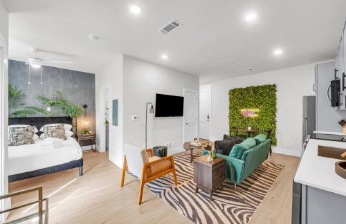 RG 2-3 DT Dallas l FIFA WORLD CUP READY l 5 Min from Love Field - Foto 1