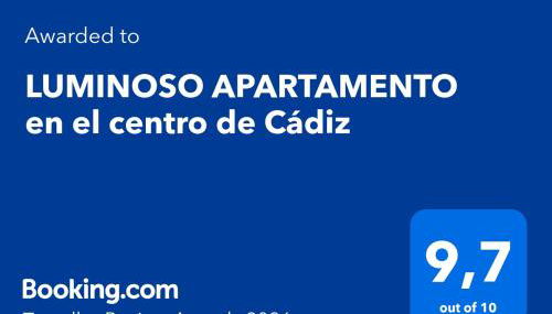 LUMINOSO APARTAMENTO en el centro de Cádiz - Foto 3