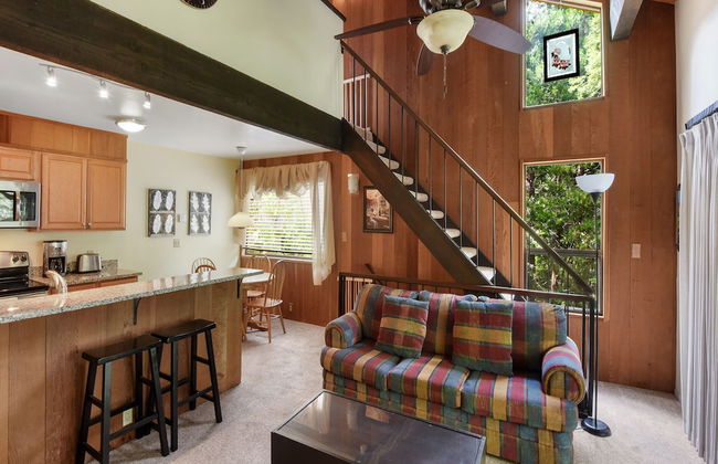 Enjoy Forest Views Retreat at Kingswood Village! - Photo 9