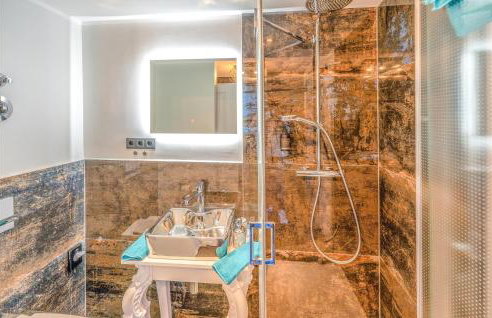 2 Bedroom Cozy Apartment In Mettmann - Foto 11