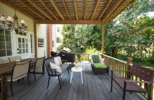 Spacious 2BR in Grand Old Home, Downtown Durham - Photo 64