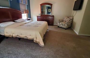 Spacious 5 bdrm 4 bth pool home, game room New Year special close to Disney, Epic Universe Spring Break Special - Foto 16