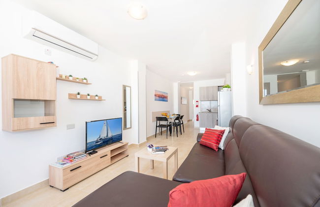 Sea Bliss Penthouse with two terraces enjoying side seaviews by Gatewaysmalta - Foto 12