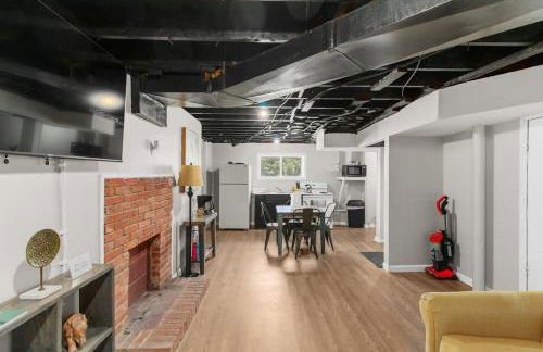 Broadmoor Bungalow - Both Units - Foto 36