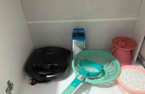 kitnet208 No centro,c linda vista , tv smart e ar - Foto 6