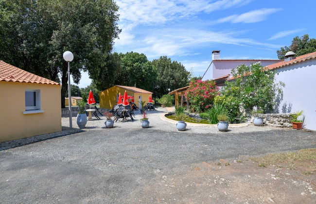 Gite in a Holiday Park With Swimming Pool - Foto 29