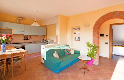 Visit ValSeriana - Photo 1