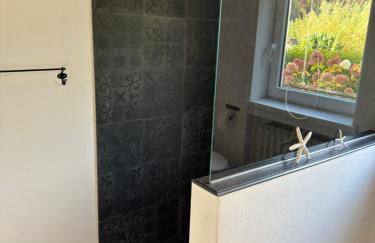 Wohnen am Waldrand, zentral und ruhig mit Terasse - Foto 20