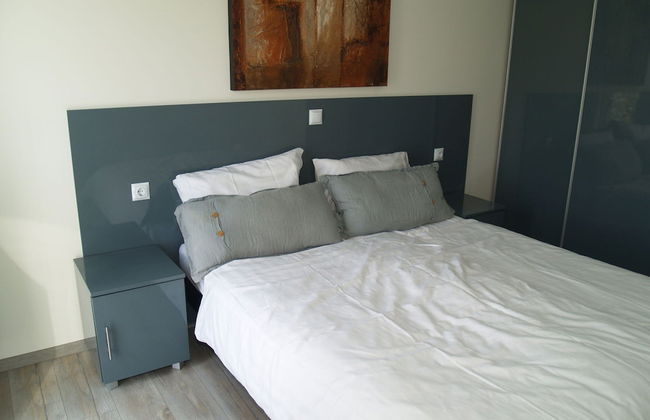 Modern Chalet With Combi-microwave - Photo 2