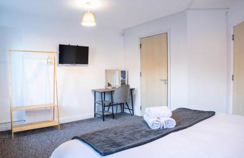 Contractor‑Heaven 5BR Home 4.5 Baths Wakefield - Foto 39