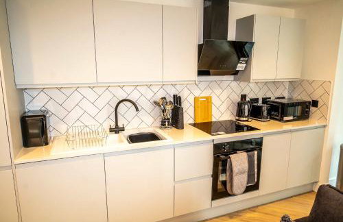 Fabulous 2 Bedroom Apartment in Central Manchester - Photo 14