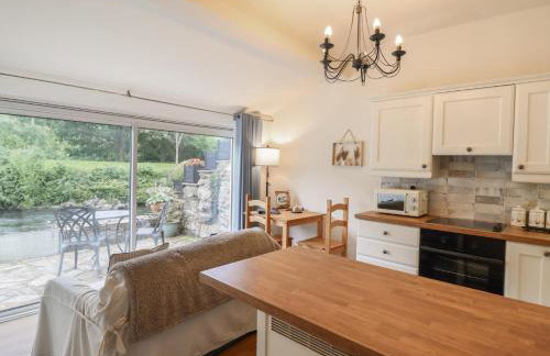 Riverside Cottage - Photo 11