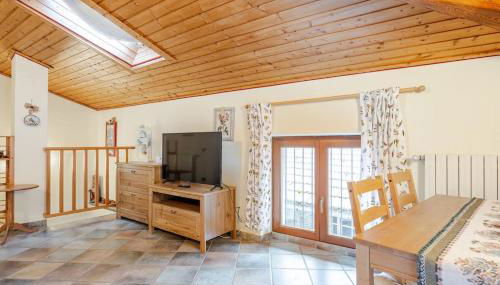 8 Posti letto con Wifi Free, Netflix vicino al Lago di tenno - Foto 3