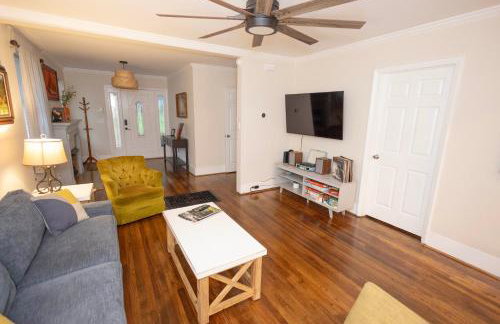 Charming 3BR House Close to Birmingham Airport - Foto 5