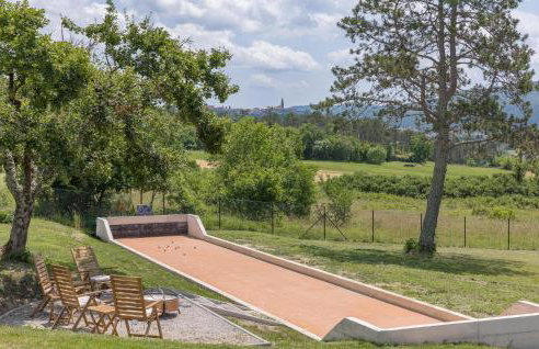 Amazing Home In Strped With Wifi - Photo 21