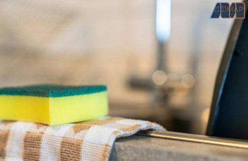 4 Bed Flat With Parking Sleeps 8 in Fife - Foto 32