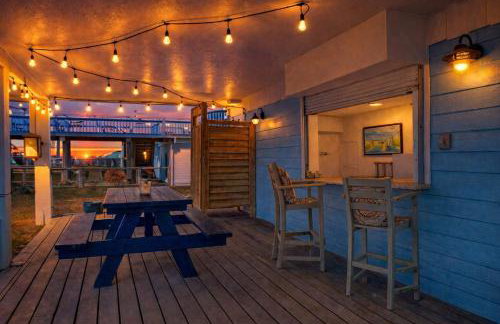 The Lone Star - Hangout Outdoor Bar, Near Marina & Restaurants! - Foto 2