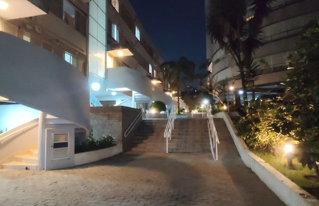 Pé na areia do Guarujá - Praia do Tombo (F) - Foto 69