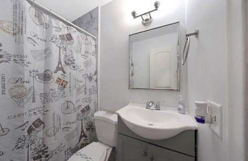 Peacock Villa 2 by Dream Vacation - Foto 25