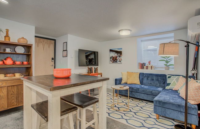 Trendy Urban Neighborhood & Dog-friendly Downtown - Photo 10