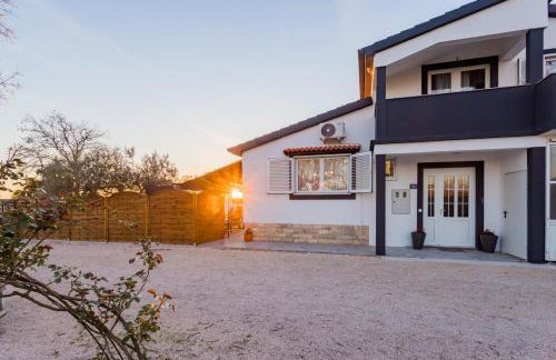 Kuća za odmor Cvita - Photo 1