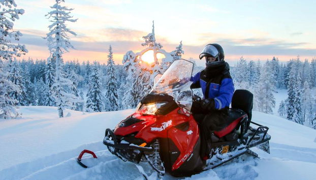 Schneemobilsafari für Erwachsene mit Einzel-Schneemobilen - Ab Levi - Foto 2