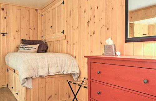 Berkshires Home on 11 Acres with Pond and 2 Fire Pits! - Foto 22