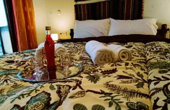 house of nightingale - Photo 2