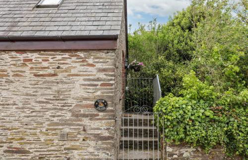 Higher Norton Barn - Photo 4