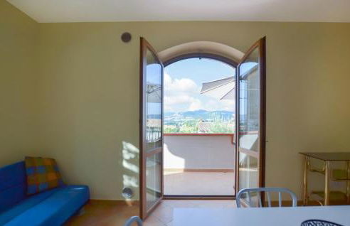 2 Bedroom Awesome Apartment In Gubbio - Foto 15