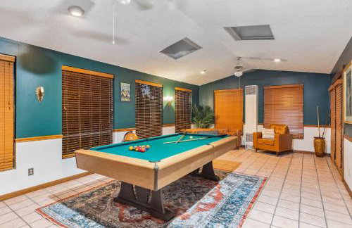 Steps to Edgewater - Sleeps 14 - Fun Game Room Retreat - Foto 25