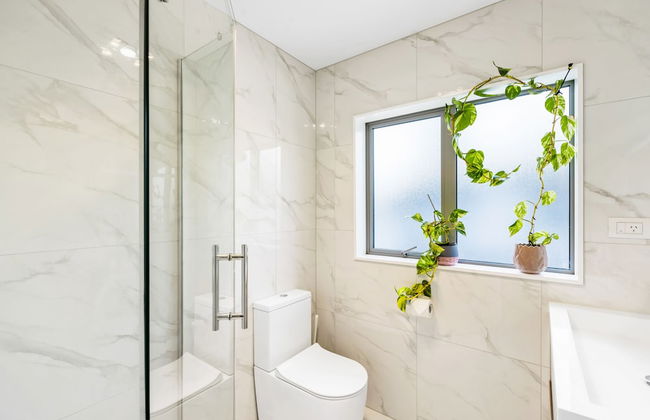 Stunning Taka Retreat nr Beach-Netflix - Photo 26