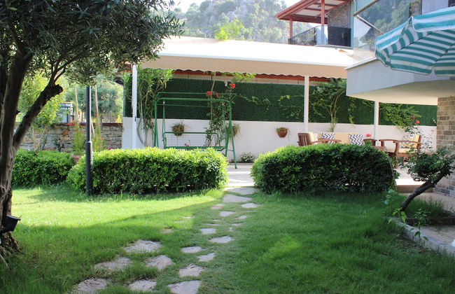 Iberia Villas - Photo 49