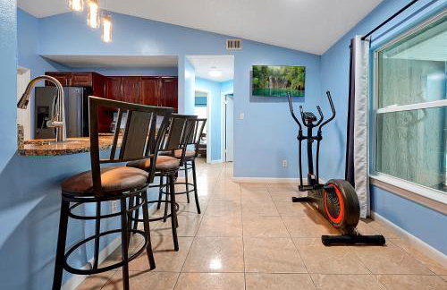 Spacious 4-Bedroom Villa Near Disney World - Foto 17