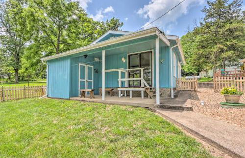 Steps to Lake Cheerful Camdenton Cottage! - Photo 14