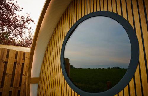 Luxury Hideaways - Photo 29