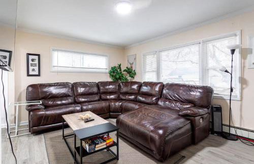 Entire 3bdr home w/parking, backyard, FirePit, BBQ - Foto 15