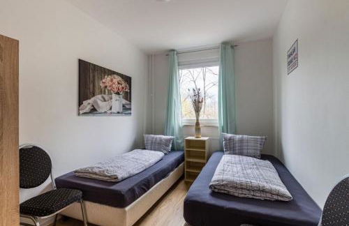 DKN - Ihr Zuhause auf Zeit in Halle - Vollmöbliert - Waschmaschine - Wlan - Nähe S-Bahn - Foto 5