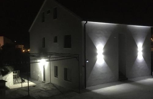 Apartmani Kamil - Photo 7