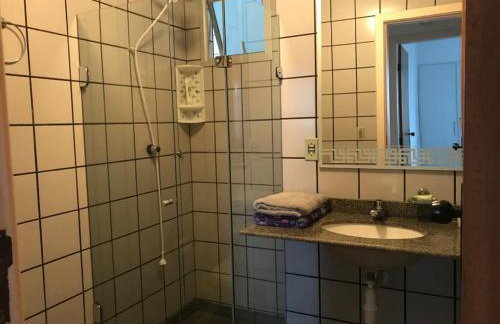 Apartamento Pé na Areia e águas tranquilas no centro de Guarapari - Foto 10