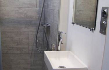 Rennes: studio 4 couchages, proche commerces, bus. - Foto 6