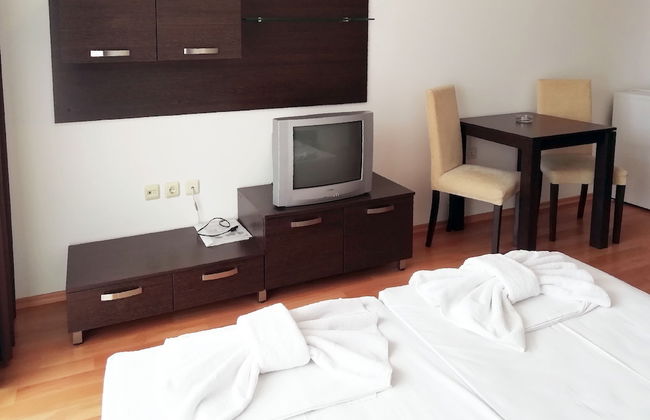 Apart-hotel Happy - Photo 7