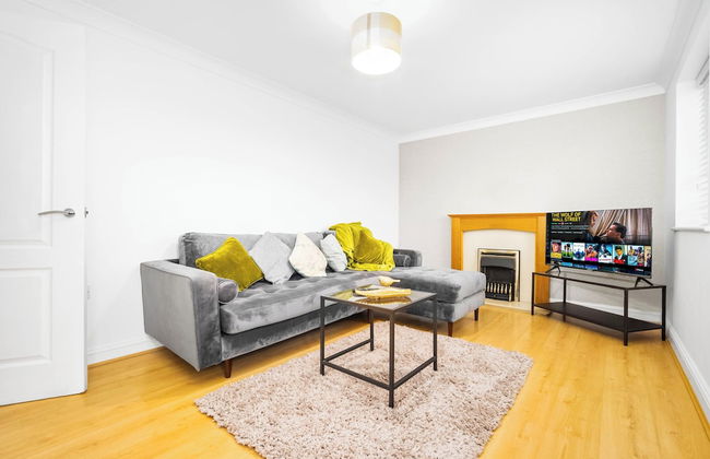 Cosy 2 bed Apt With Free Parking by Oldbury - Foto 1