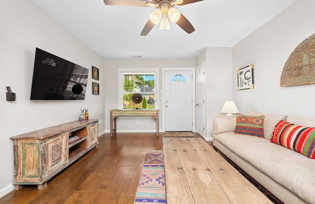 Cherry Blossom by Avantstay 6 Min to Downtown - Foto 2